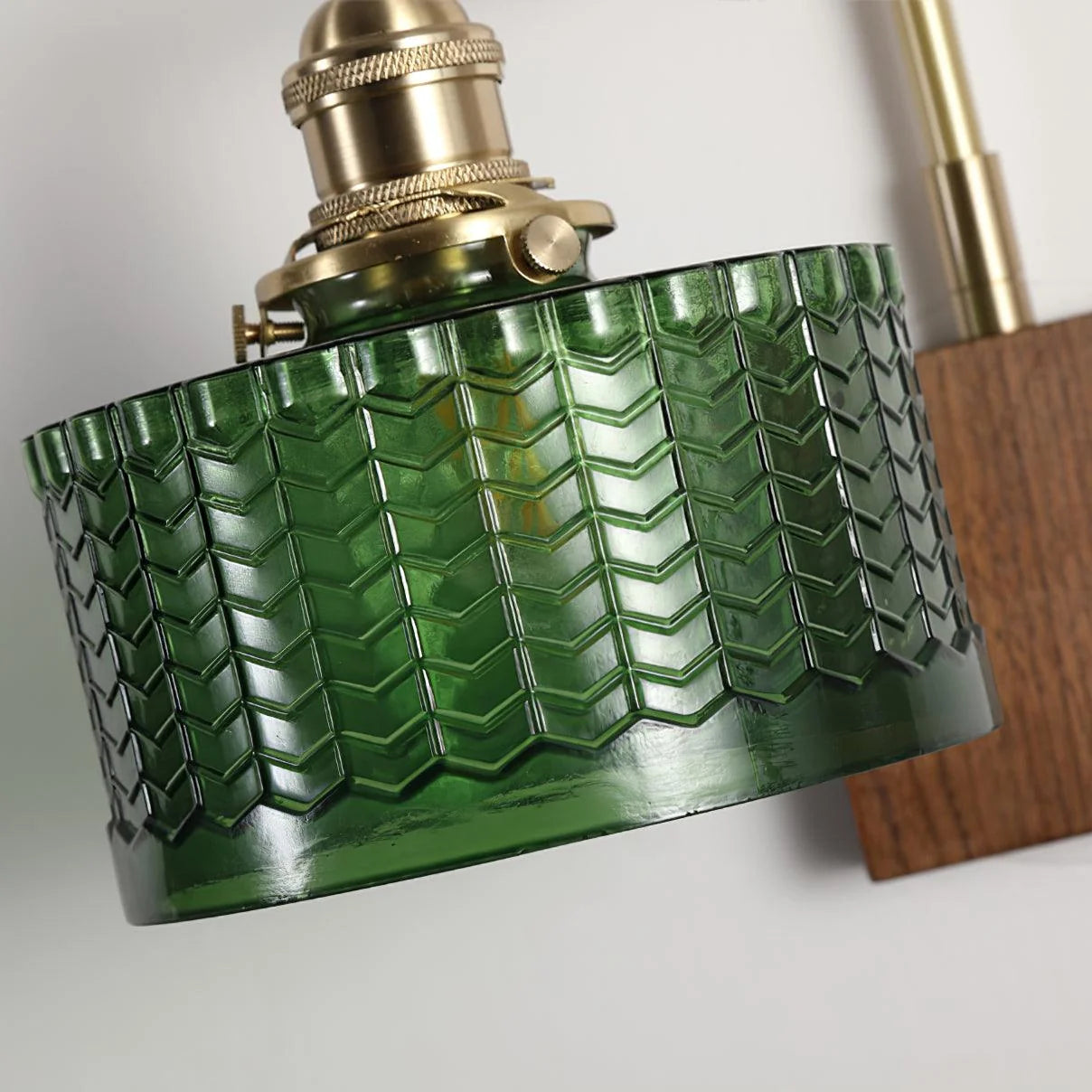 Camela Wall Lamp | Rustic Green Glass & Wood Sconce | Fish Scale Art Glass Lighting | E26/E27 LED or Incandescent | Living Room Bedroom Hallway