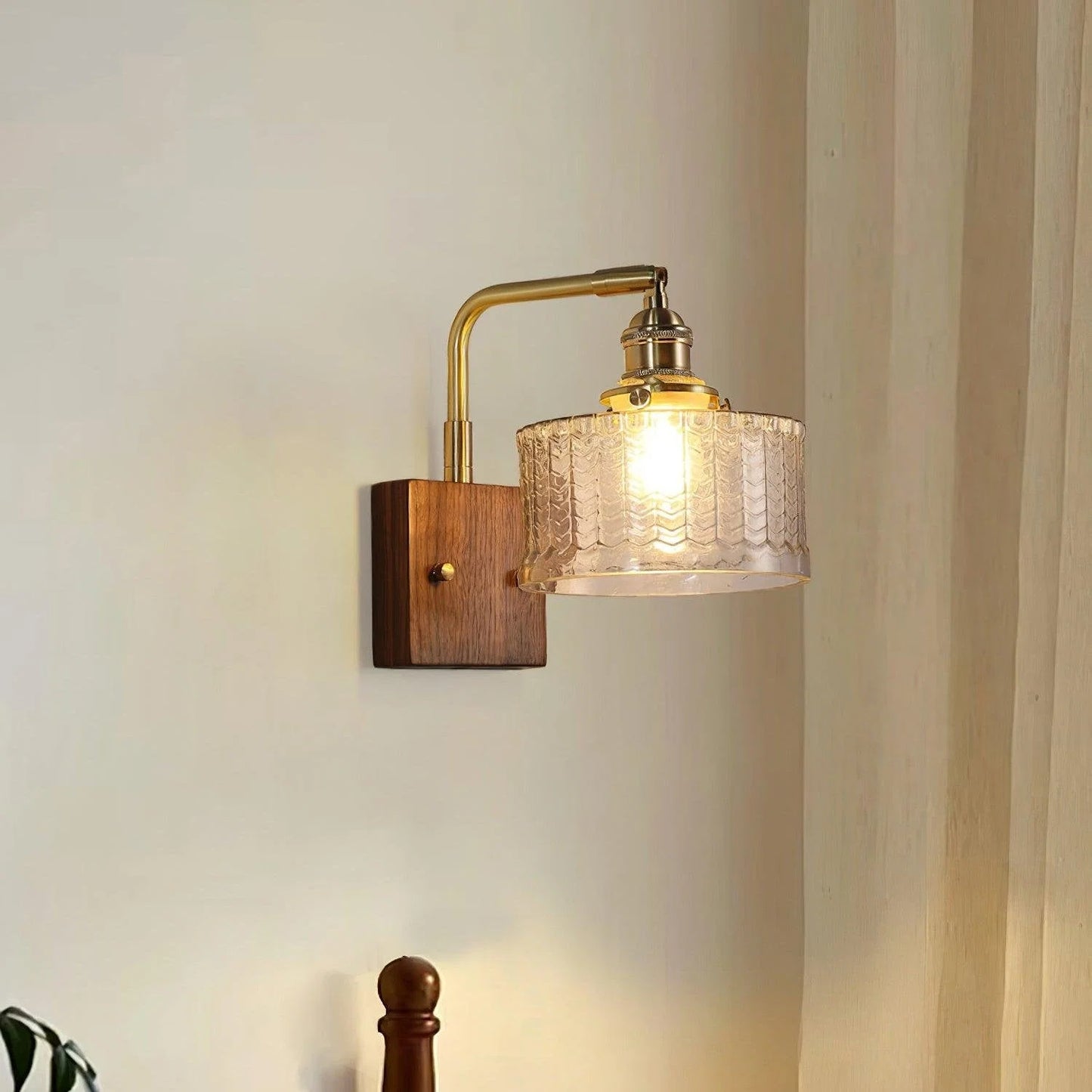 Camela Wall Lamp | Rustic Green Glass & Wood Sconce | Fish Scale Art Glass Lighting | E26/E27 LED or Incandescent | Living Room Bedroom Hallway