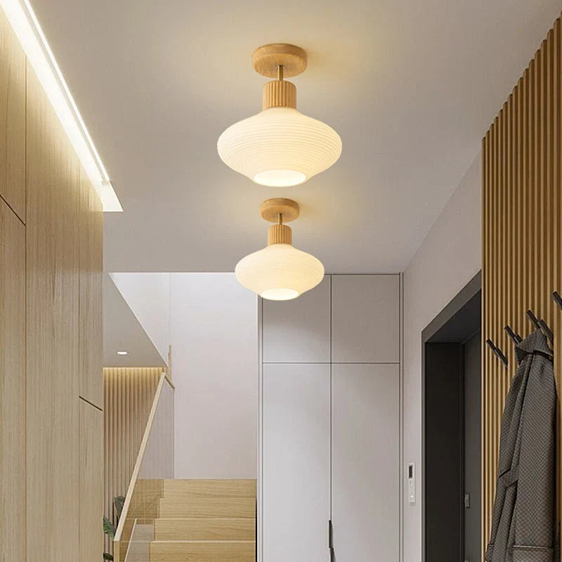 Moderne Japandi Plafondlamp – Walnoot & Hout Met Glazen Kap
