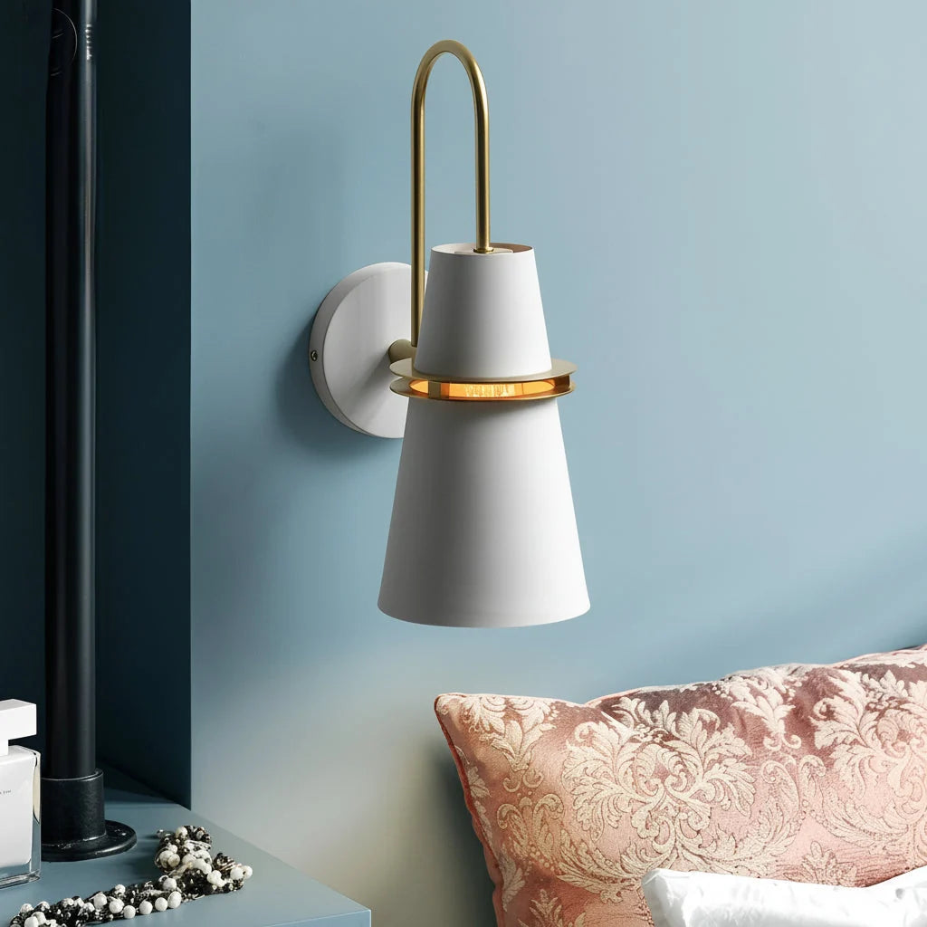 Freyza - Modern Nordic Creative Iron Wall Sconce – Minimalist Matte Metal Wall Lamp (E26/E27)