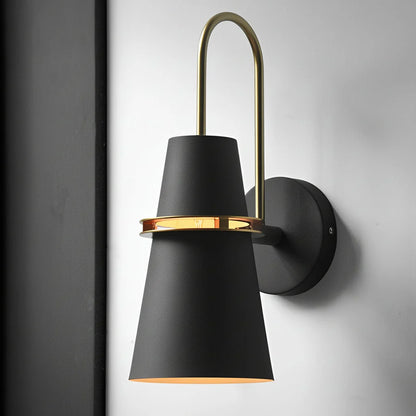 Freyza - Modern Nordic Creative Iron Wall Sconce – Minimalist Matte Metal Wall Lamp (E26/E27)