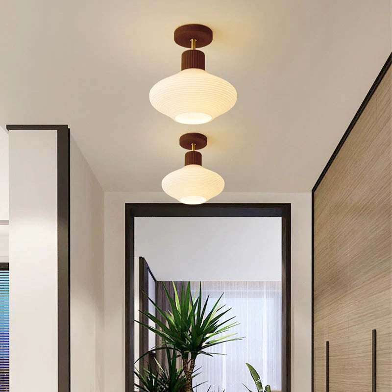 Moderne Japandi Plafondlamp – Walnoot & Hout Met Glazen Kap