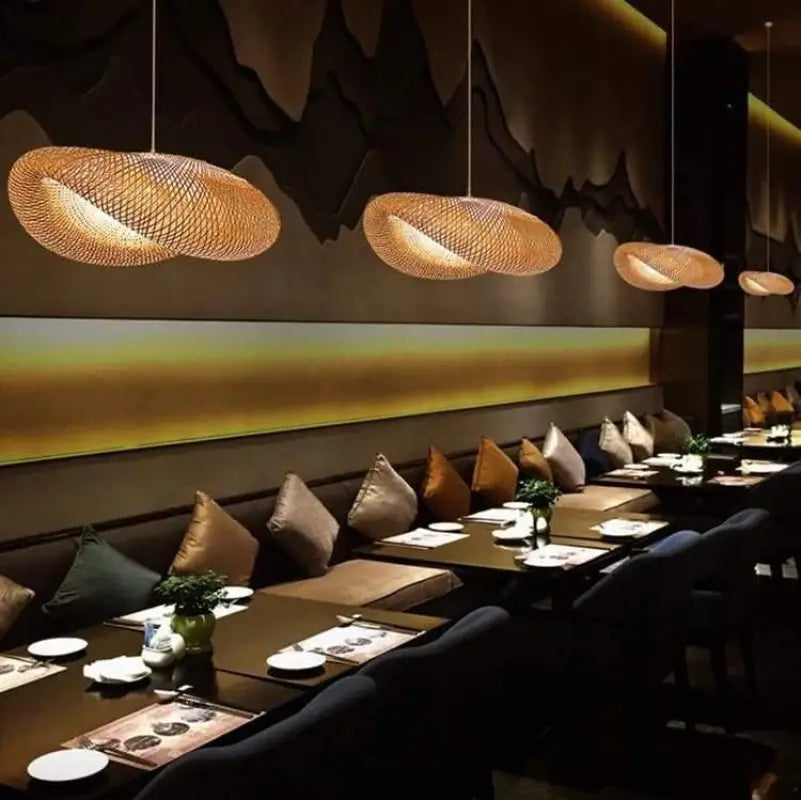 Rotana, lámpara colgante de ratán y bambú